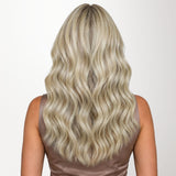 BLEACH BLONDE BALAYAGE (3/8/613) Einnähen von Haarverlängerungen